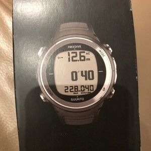 Suunto D4f